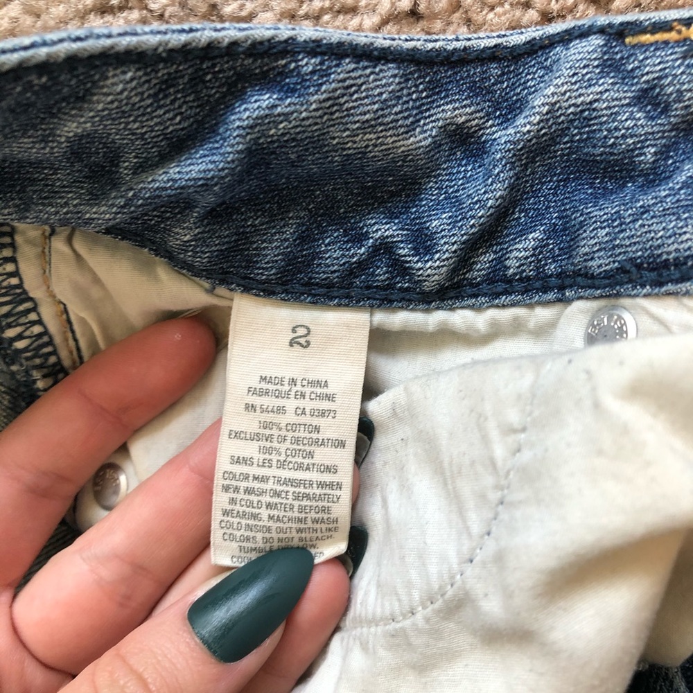 American Eagle light wash distressed shorts - Picture 2 of 4